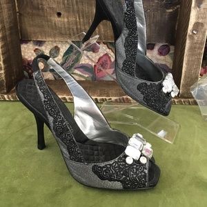 Vince Camuto Rhinestone Evening Stiletto - Size 6B